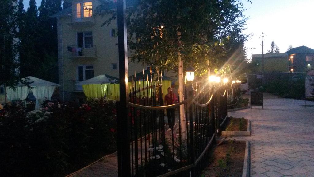 Hotel Gostinyi Dvor 보스테리 외부 사진